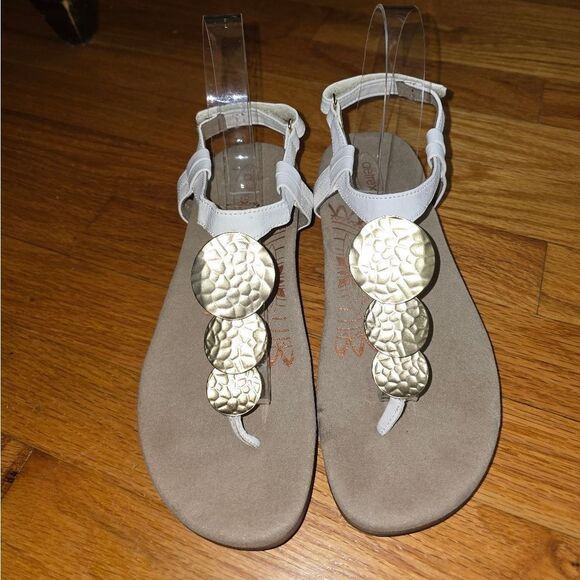 Aetrax White Thong Slingback Sandals Womans Size 7.5-8 - Picture 1 of 6